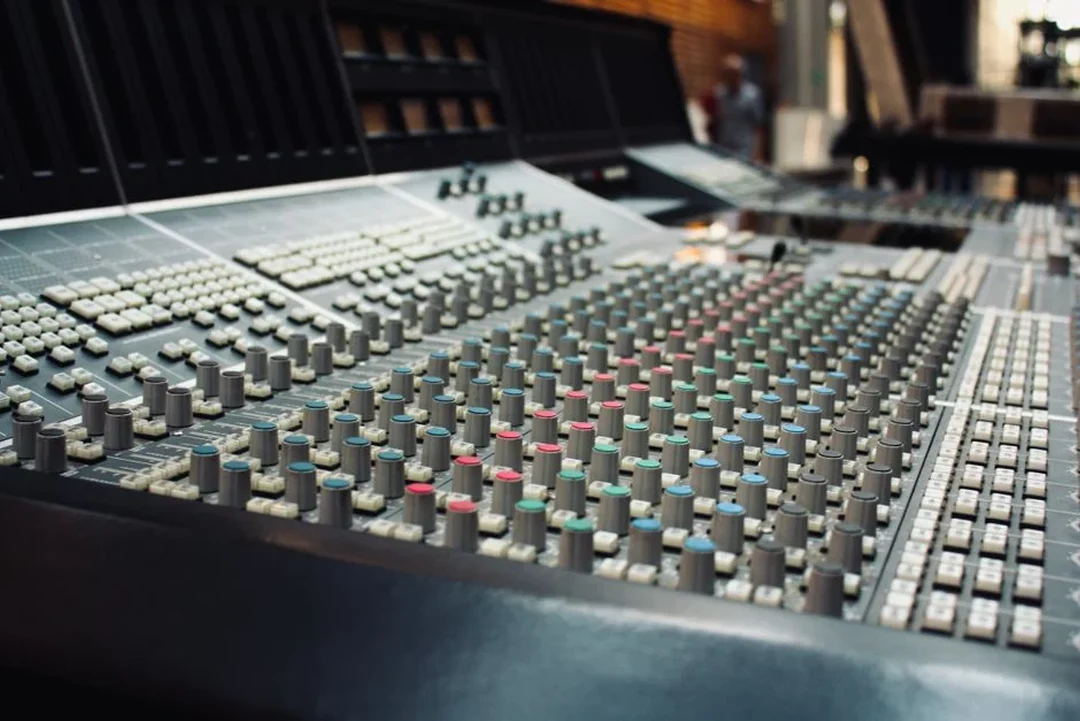 Consoles et interfaces audio